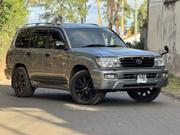 Toyota Land Cruiser 2004 Gray for sale
