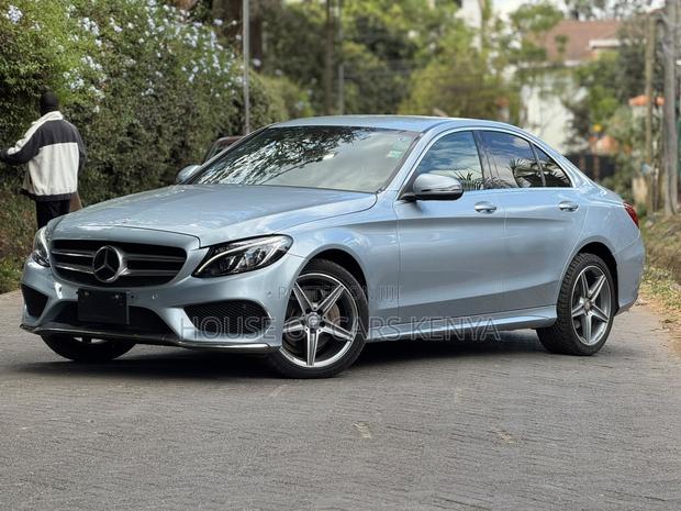 Mercedes-Benz C200 2016 Blue