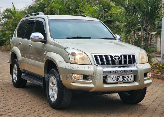 Toyota Land Cruiser Prado 2.7 5dr 2003 Gold