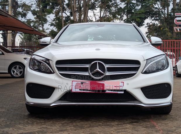 Mercedes-Benz C200 2019 White