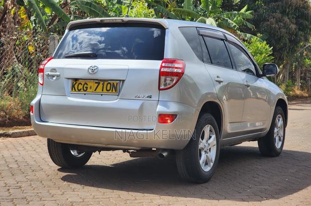 Toyota RAV4 2009 Silver