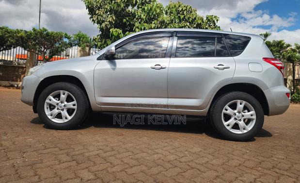 Toyota RAV4 2009 Silver