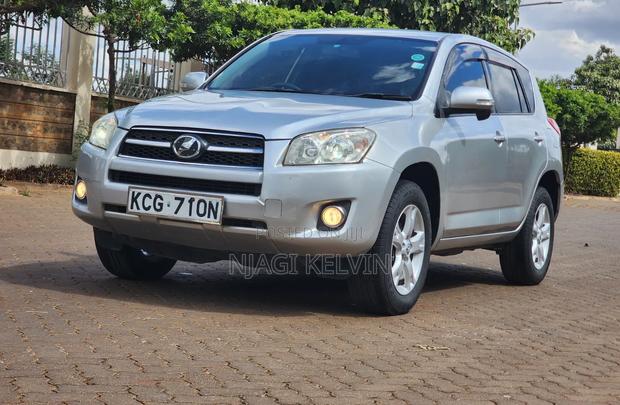 Toyota RAV4 2009 Silver