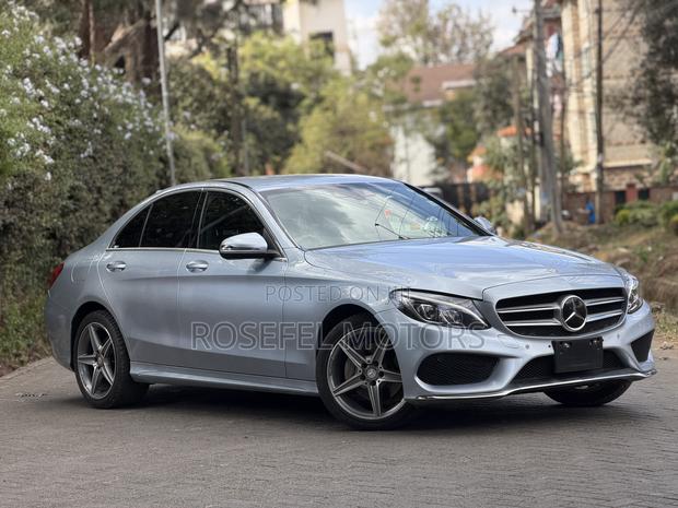 Mercedes-Benz C200 2016