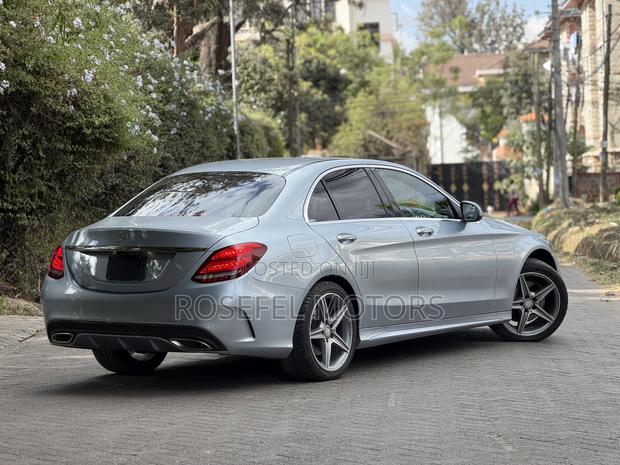 Mercedes-Benz C200 2016