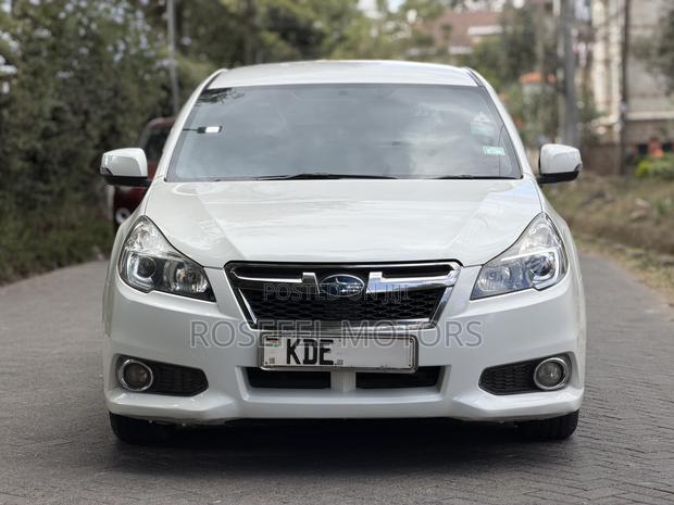 Subaru Legacy 2014 White