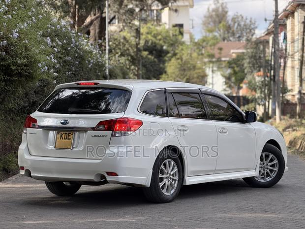 Subaru Legacy 2014 White