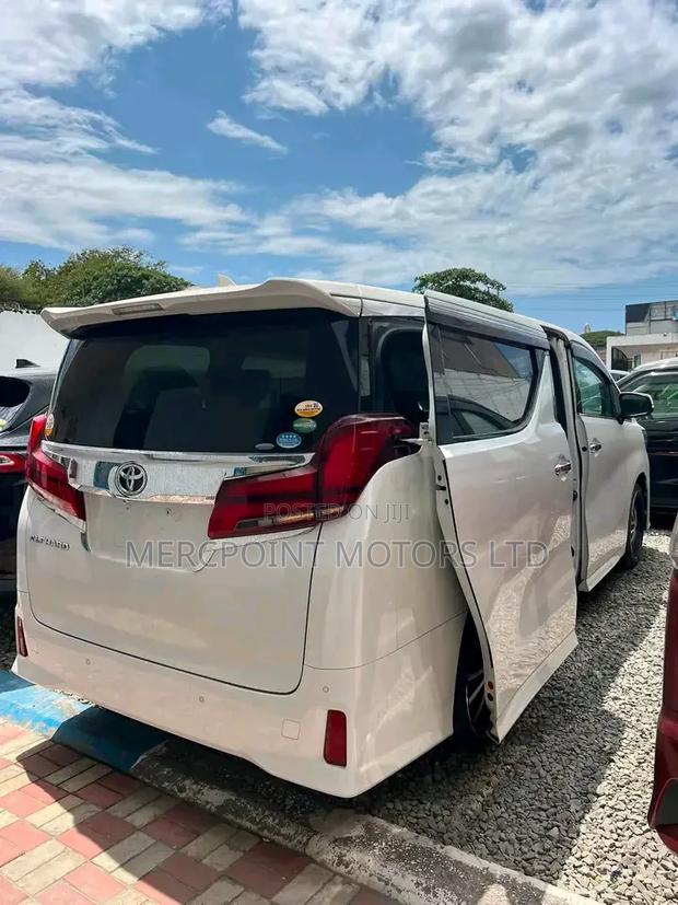 Toyota Alphard 2.5 Hybrid AWD 2019 Pearl