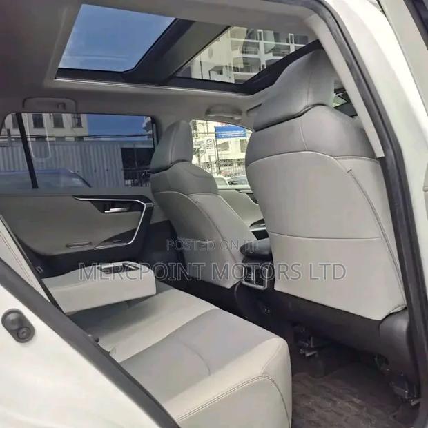Toyota RAV4 2020 Pearl