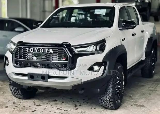 Toyota Hilux 2.8 Diesel 2020 White