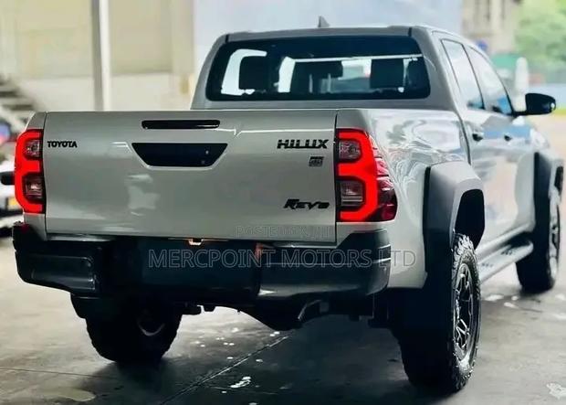 Toyota Hilux 2.8 Diesel 2020 White