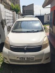 Toyota ISIS 2007 White for sale