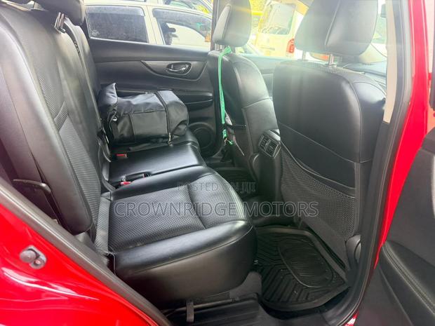 Nissan X-Trail 2016 Red