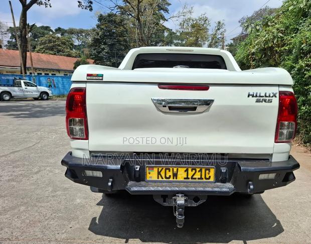 Toyota Hilux Revo Double Cab Deisel 2.8 AWD 2016 White