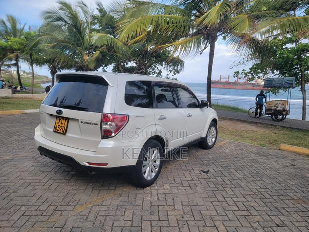 Subaru Forester 2012 White