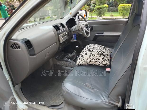 Isuzu D-MAX 2011 White