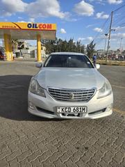 Toyota Crown 2012 Silver for sale