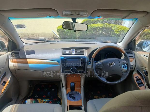 Toyota Premio 2009 White