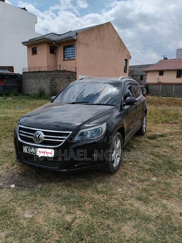 Volkswagen Tiguan 2010 Black