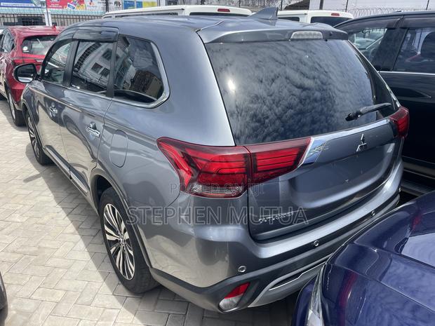 Mitsubishi Outlander ES AWC 2019 Gray