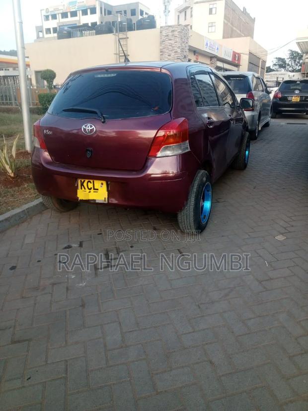 Toyota Vitz 2011 Maroon