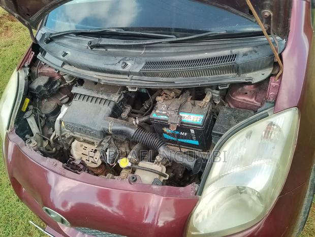 Toyota Vitz 2011 Maroon