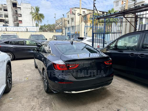 Honda Insight Touring 2019 Blue