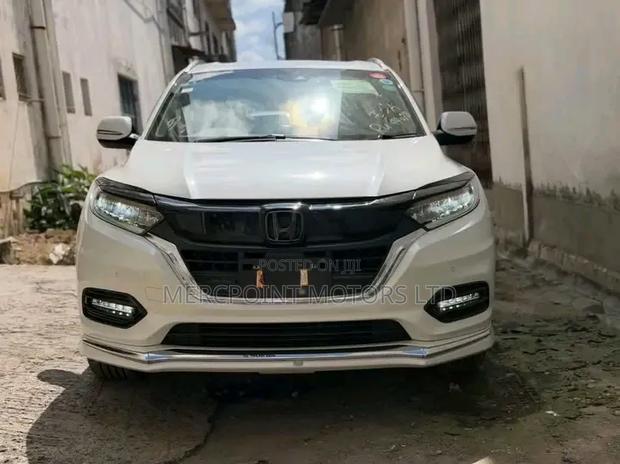 Honda Vezel 2019 White