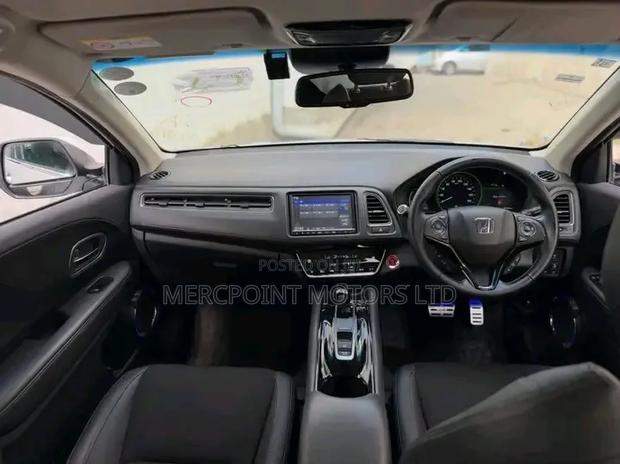 Honda Vezel 2019 White