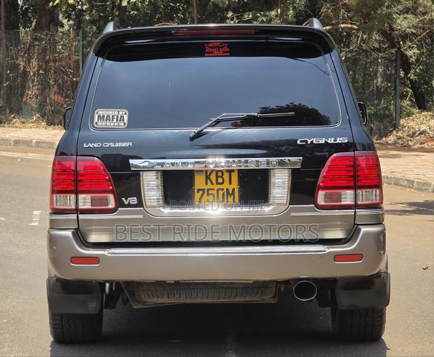 Toyota Land Cruiser Cygnus 4.7 2005 Black