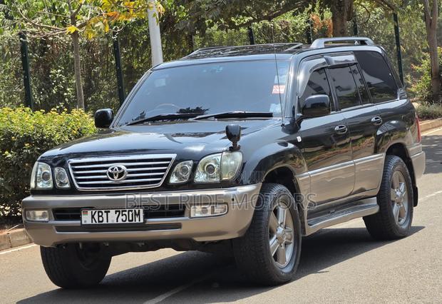Toyota Land Cruiser Cygnus 4.7 2005 Black