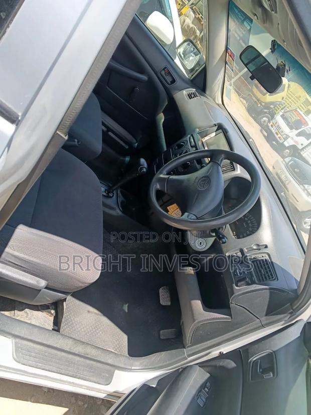Toyota Probox 2013 Silver