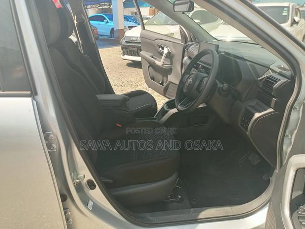 Toyota Raize 2019 Silver
