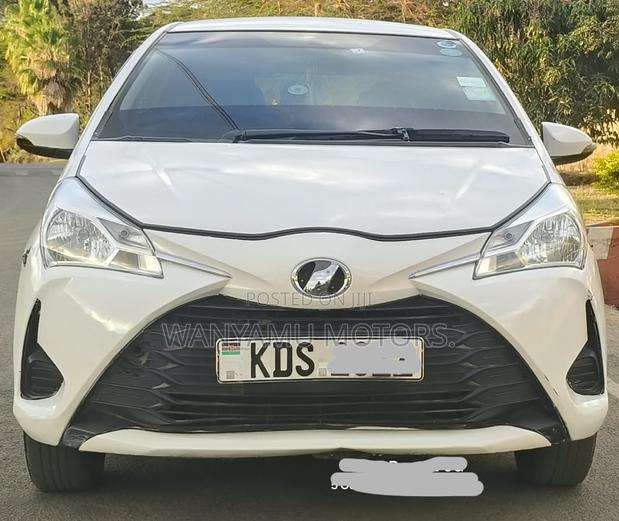 Toyota Vitz 2017 White