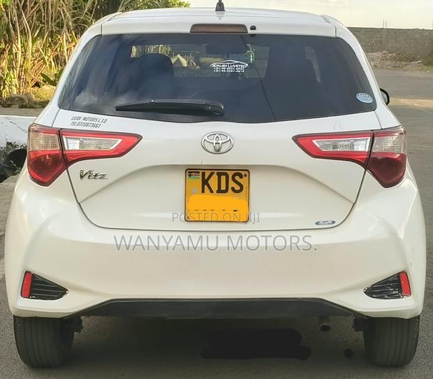 Toyota Vitz 2017 White