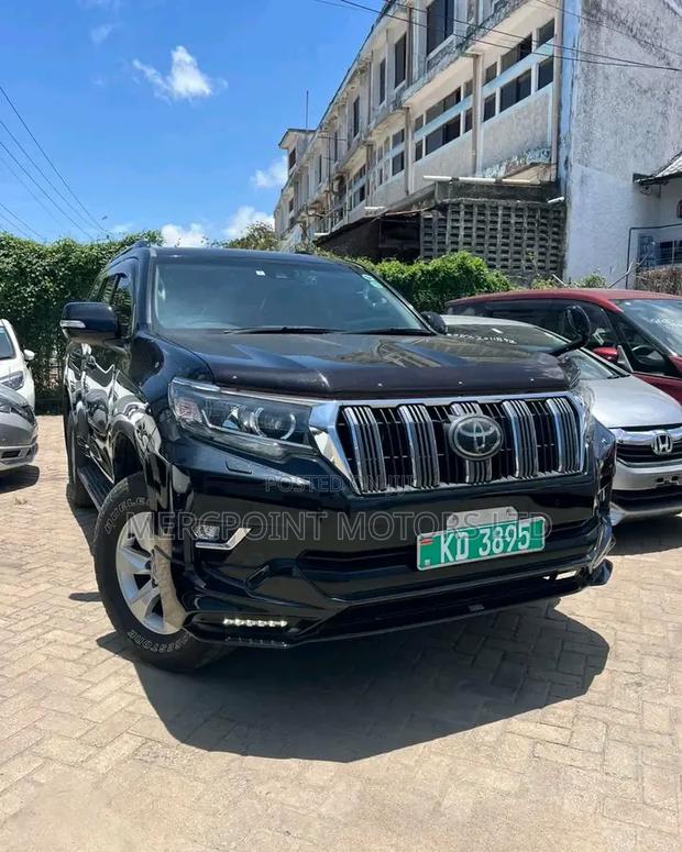 Toyota Land Cruiser Prado 2020 Gray