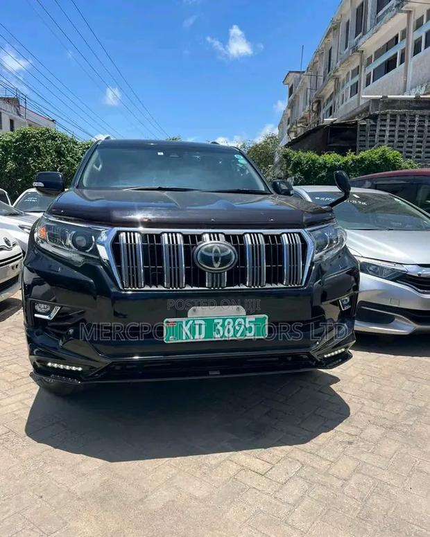 Toyota Land Cruiser Prado 2020 Gray