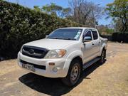 Toyota Hilux 2009 White for sale