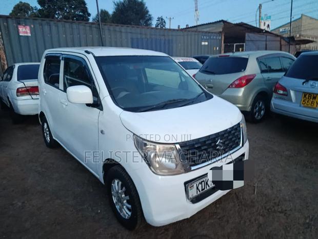Suzuki Wagon R 2014 White