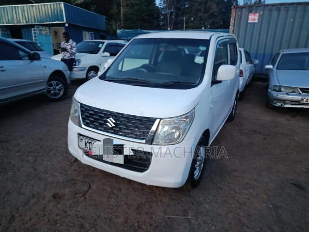Suzuki Wagon R 2014 White