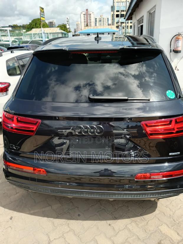 Audi Q7 2019 Black