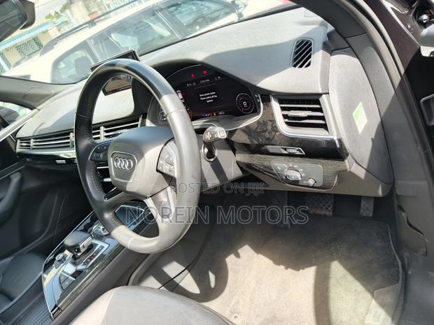 Audi Q7 2019 Black