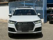 Audi Q7 2019 Off white for sale
