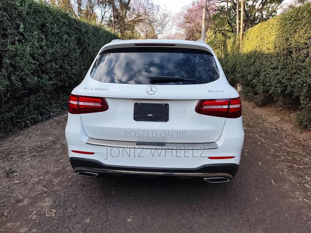 Mercedes-Benz GLC-Class 2019 White