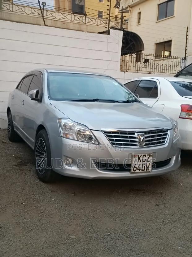 Toyota Premio 2013 Silver