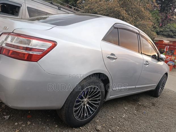 Toyota Premio 2013 Silver