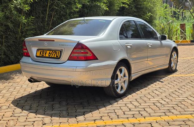 Mercedes-Benz C180 2007 Silver