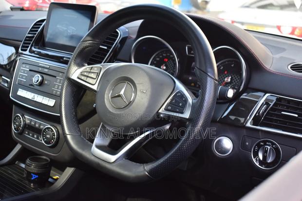 Mercedes-Benz GLE-Class 2021 White