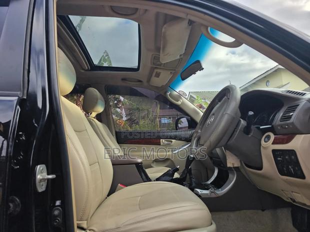 Toyota Land Cruiser Prado 2007 Black