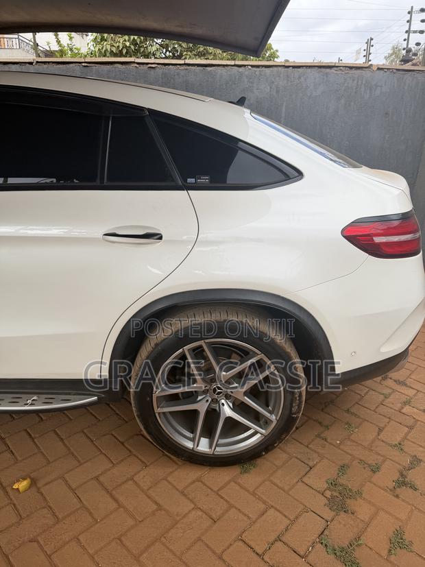 Mercedes-Benz GLE-Class GLE 350d 4MATIC 2017 White